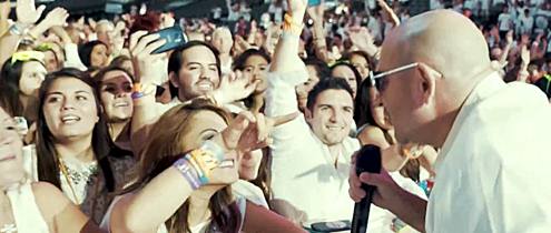 crowd photo